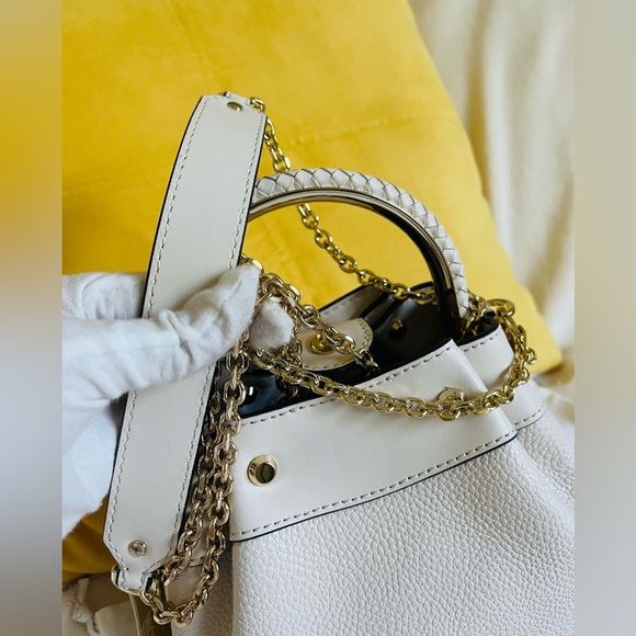 NWT Micheal Kors Rosie Small Ring Bucket Shoulder/Crossbody Bag with Dust bag. - Picture 9 of 15